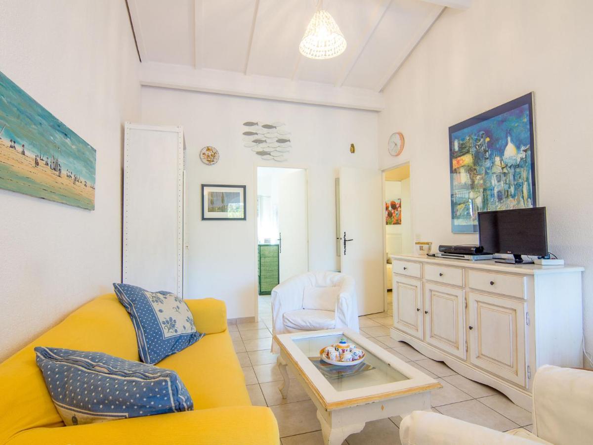 Vakantiehuis Holiday Les Parcs De Gassin-5 By Interhome